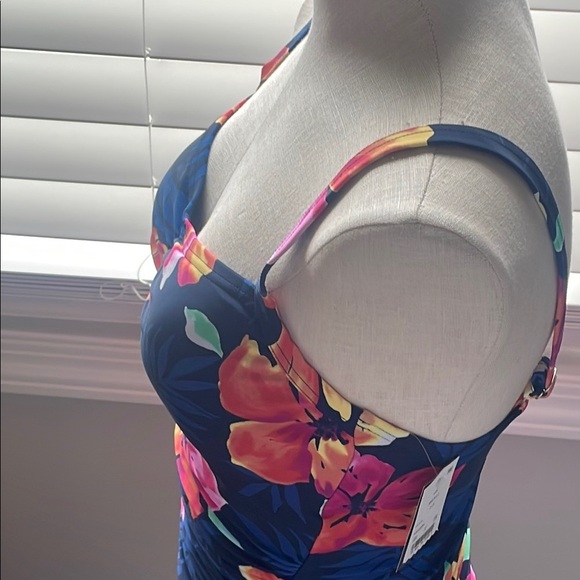 Lands End Floral One Piece Swimsuit Navy Blue,Pink Floral New size small - Picture 7 of 9